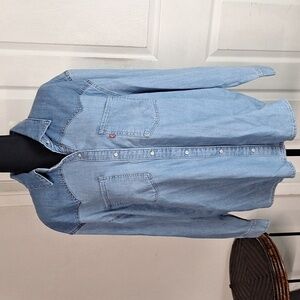 Levis Women’s Denim Western Shirt Jacket Blue New NWT Women XL